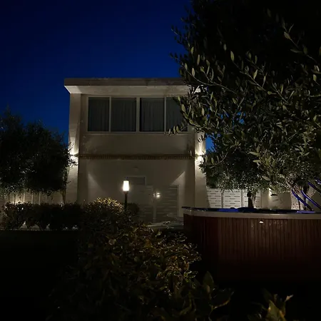 La Dependance Luxury 4*